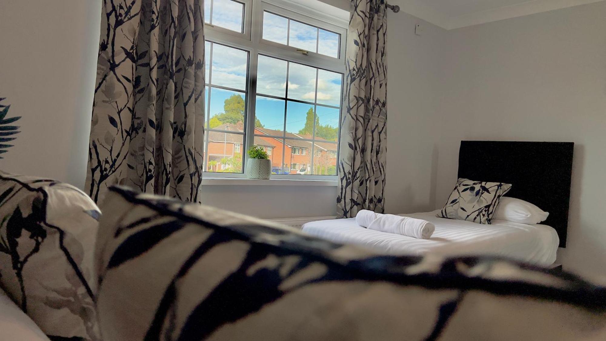 The Cheshire Gathering - Sleeps Up To 30 With Hot Tub Chester Exterior foto