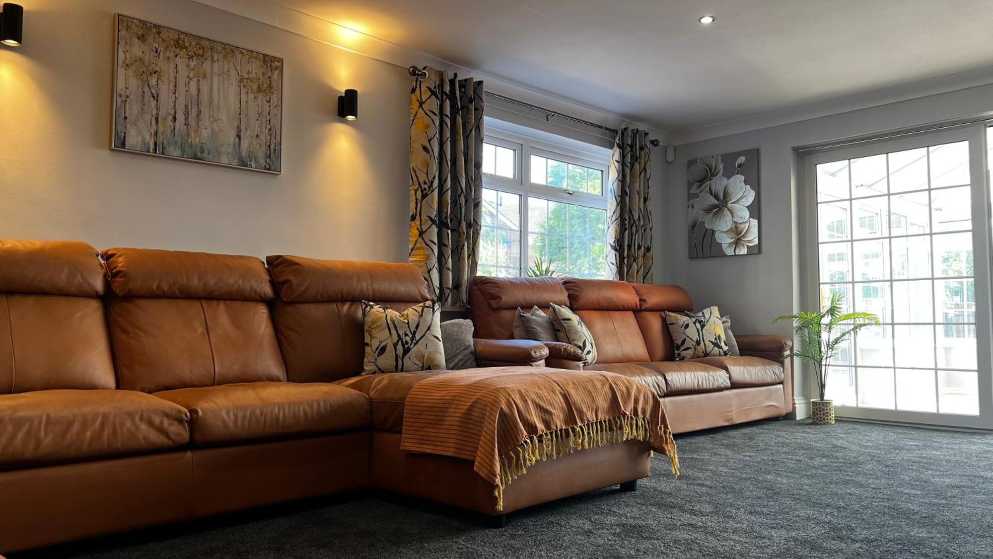The Cheshire Gathering - Sleeps Up To 30 With Hot Tub Chester Exterior foto